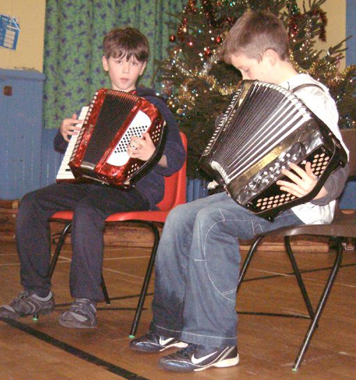 Young Fèis 
                      accordionists